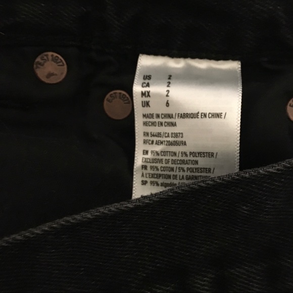 American Eagle Black Distressed Denim Mom Shorts - Picture 3 of 4